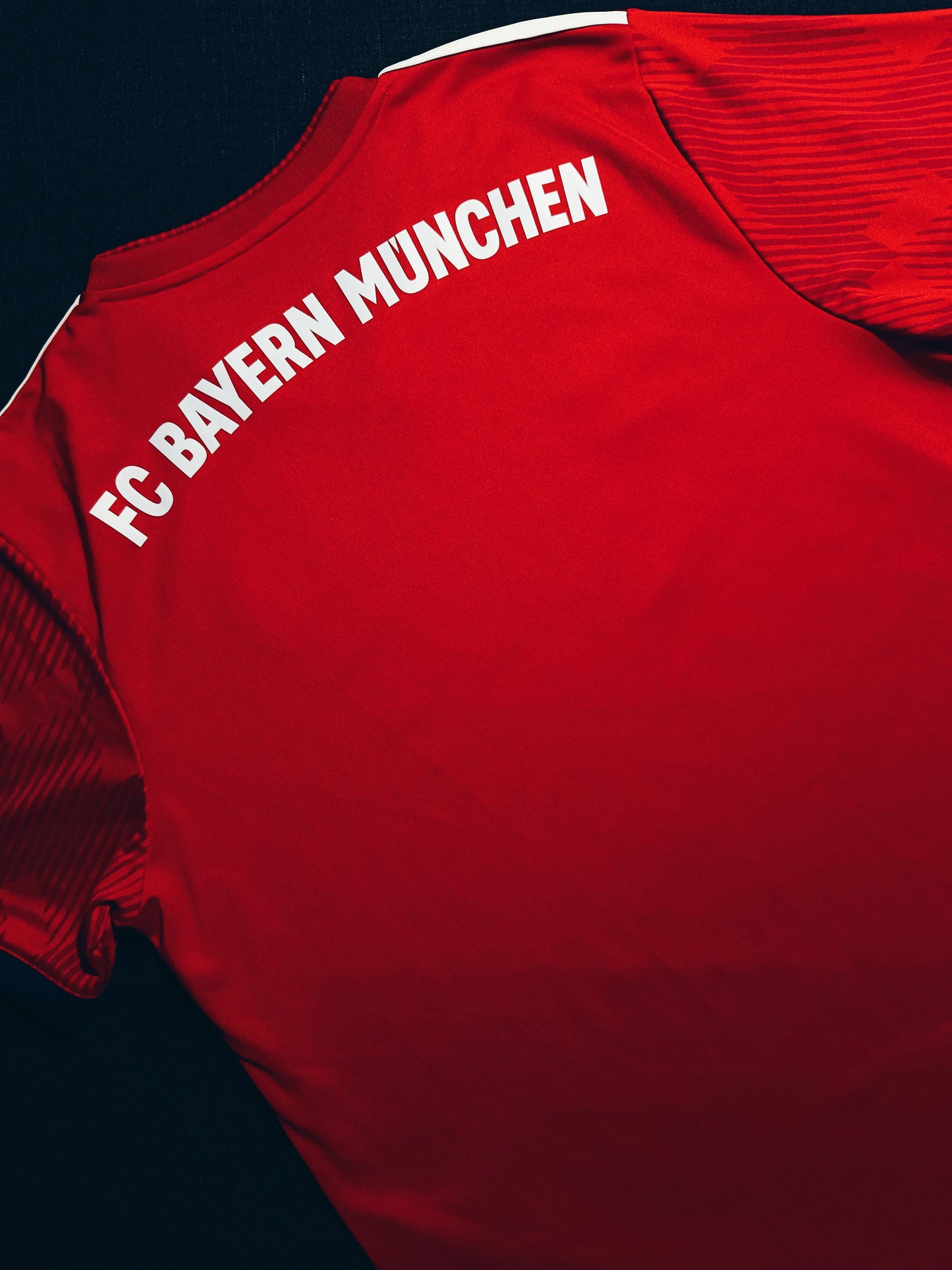 Bayern 2018/19 Home L