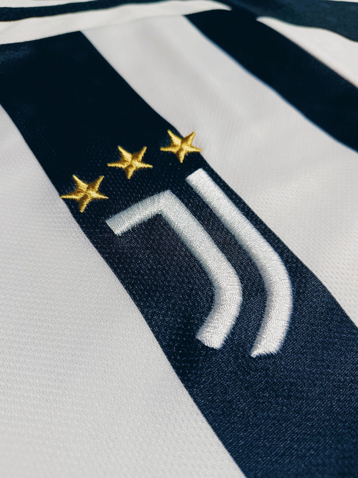 Juventus 2021/22 Home