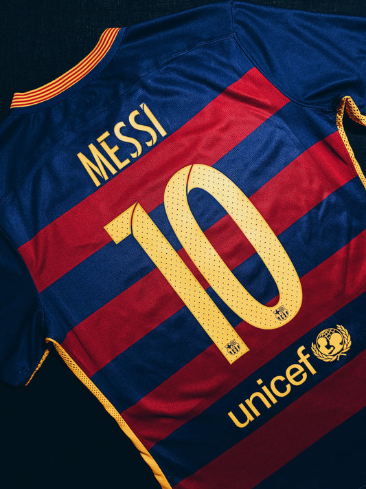 Barcelona 2015/16 Home Player Issue Messi M