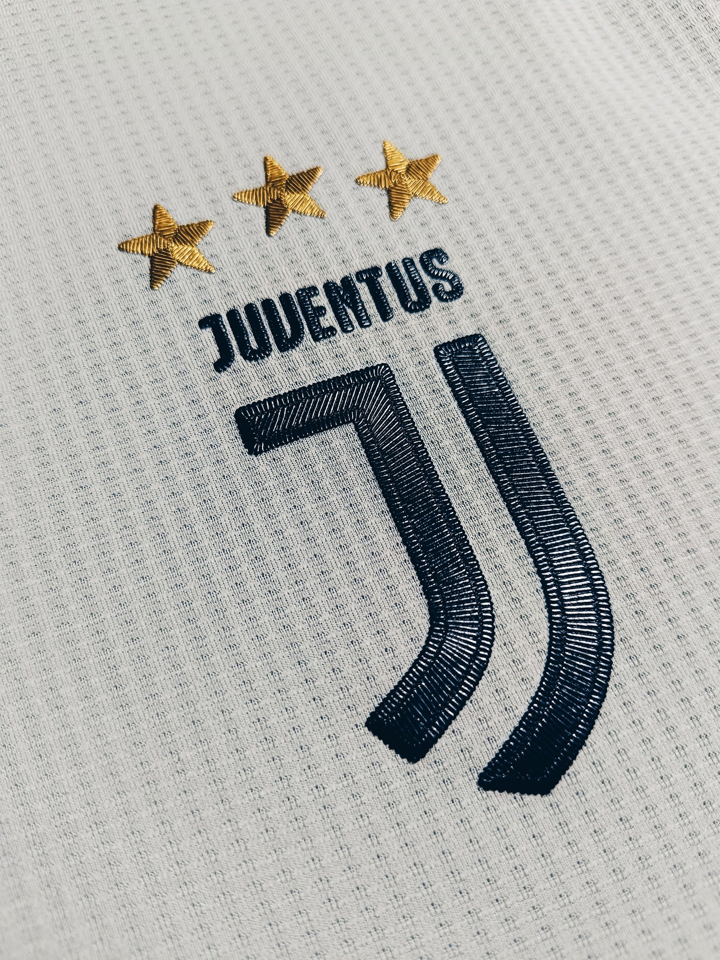 Juventus 2018/19 Away Ronaldo Player Issue L