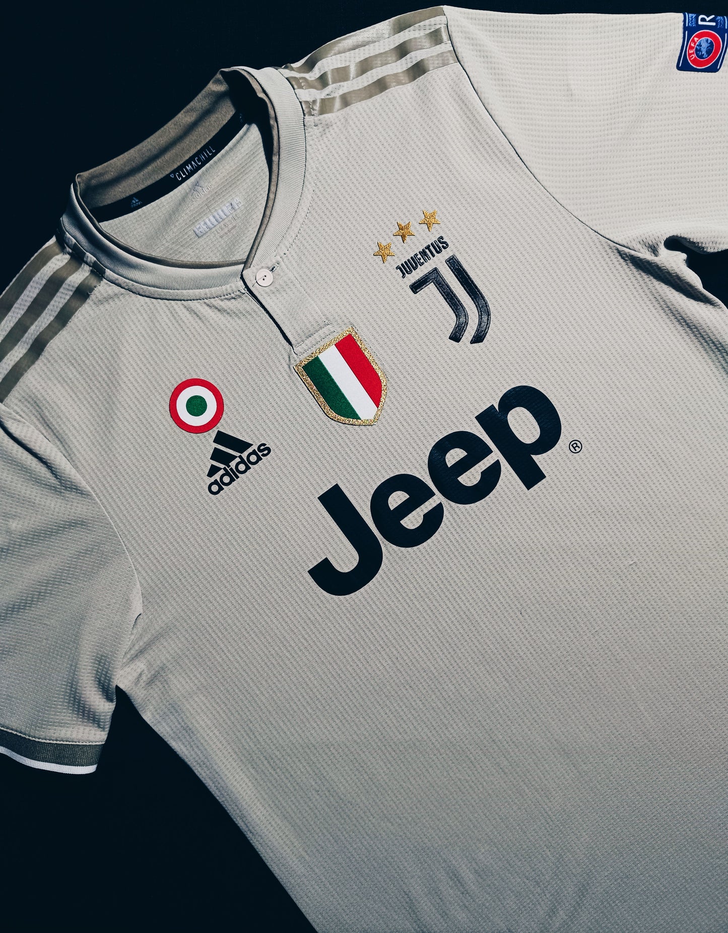 Juventus 2018/19 Away Ronaldo Player Issue L