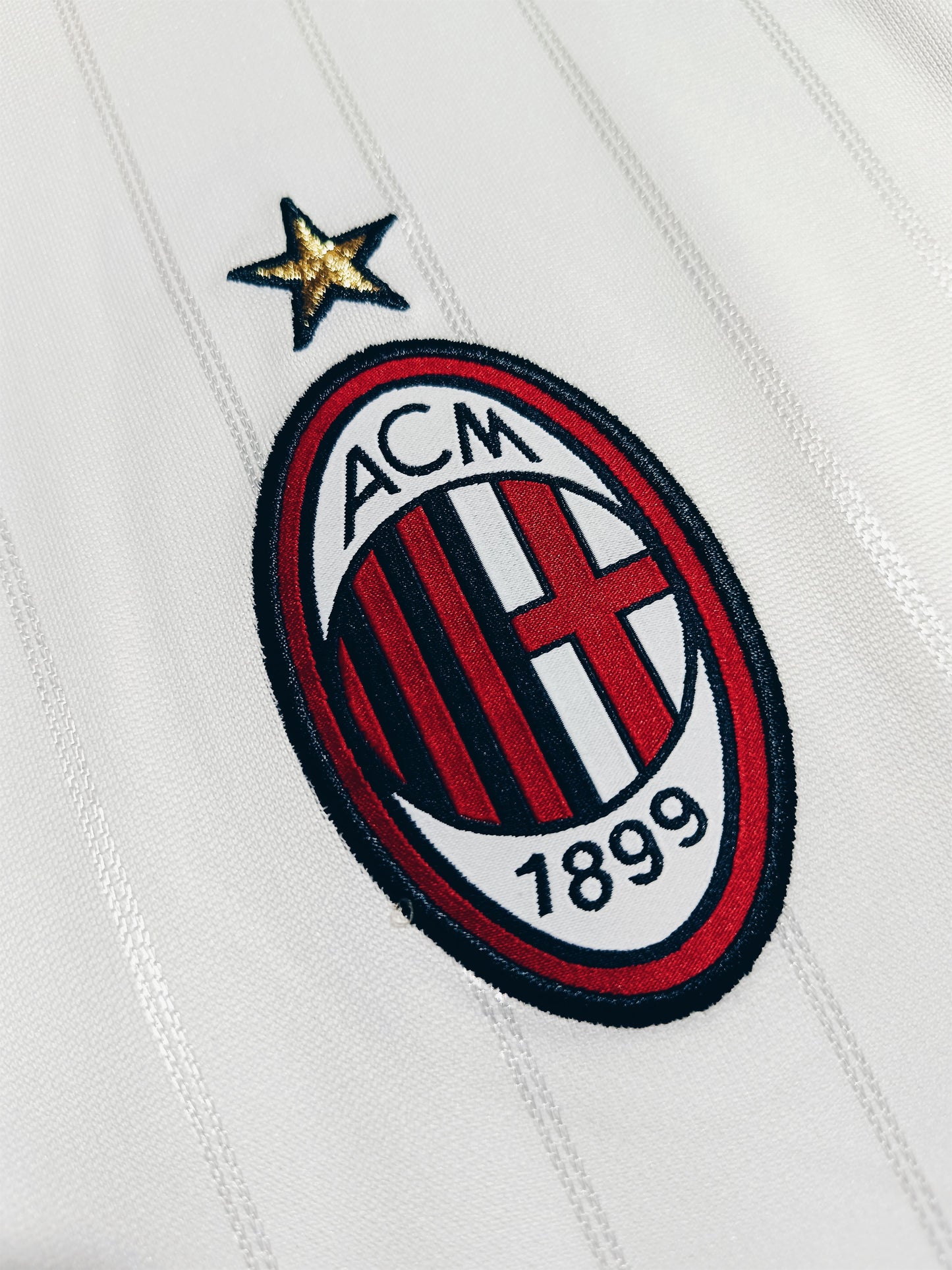 AC Milan 2016/17 Away L