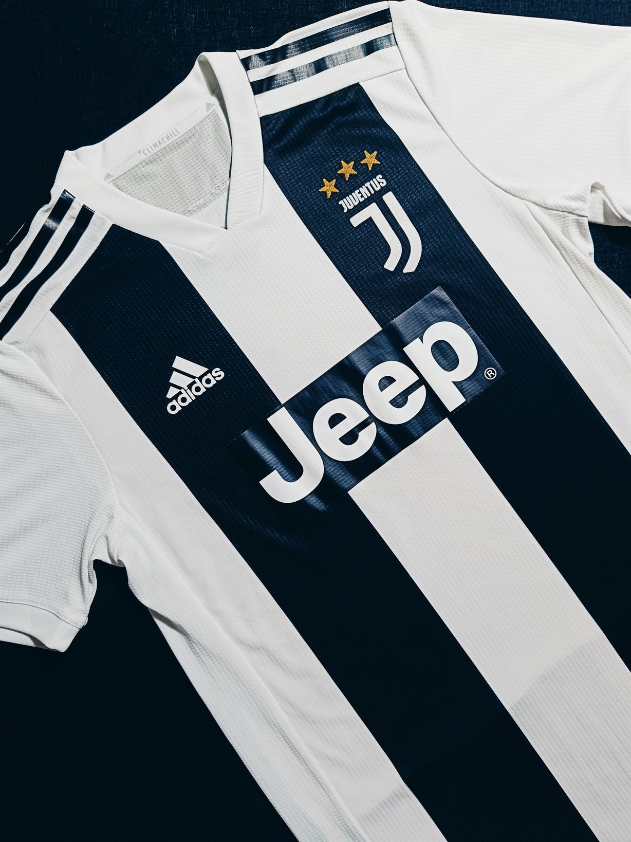 Juventus 2018/19 Home Ronaldo Player Issue M