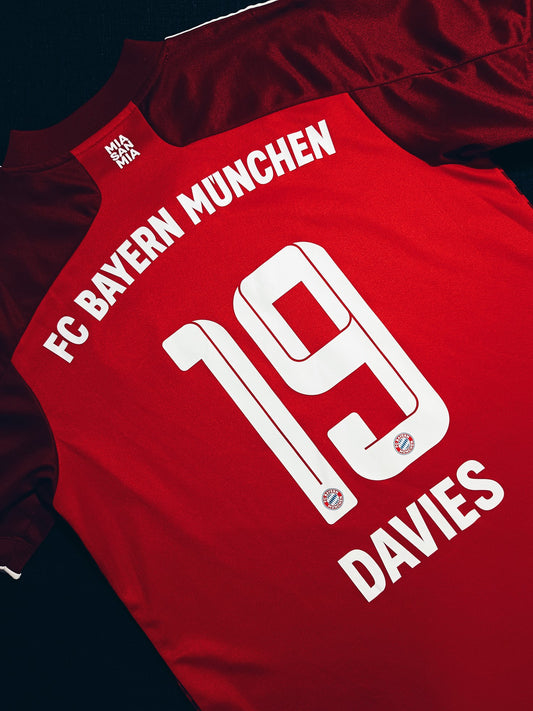 Bayern 2021/22 Home Davies M