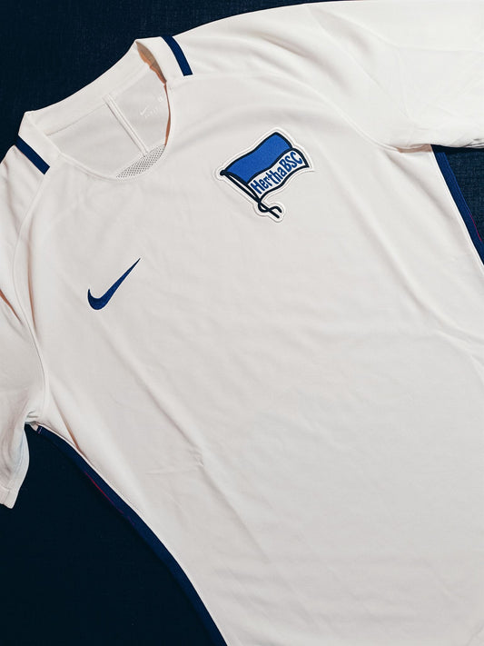 Hertha Berlin 2016/17 Away Player Issue L