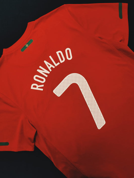 Portugal 2010 Home Ronaldo L