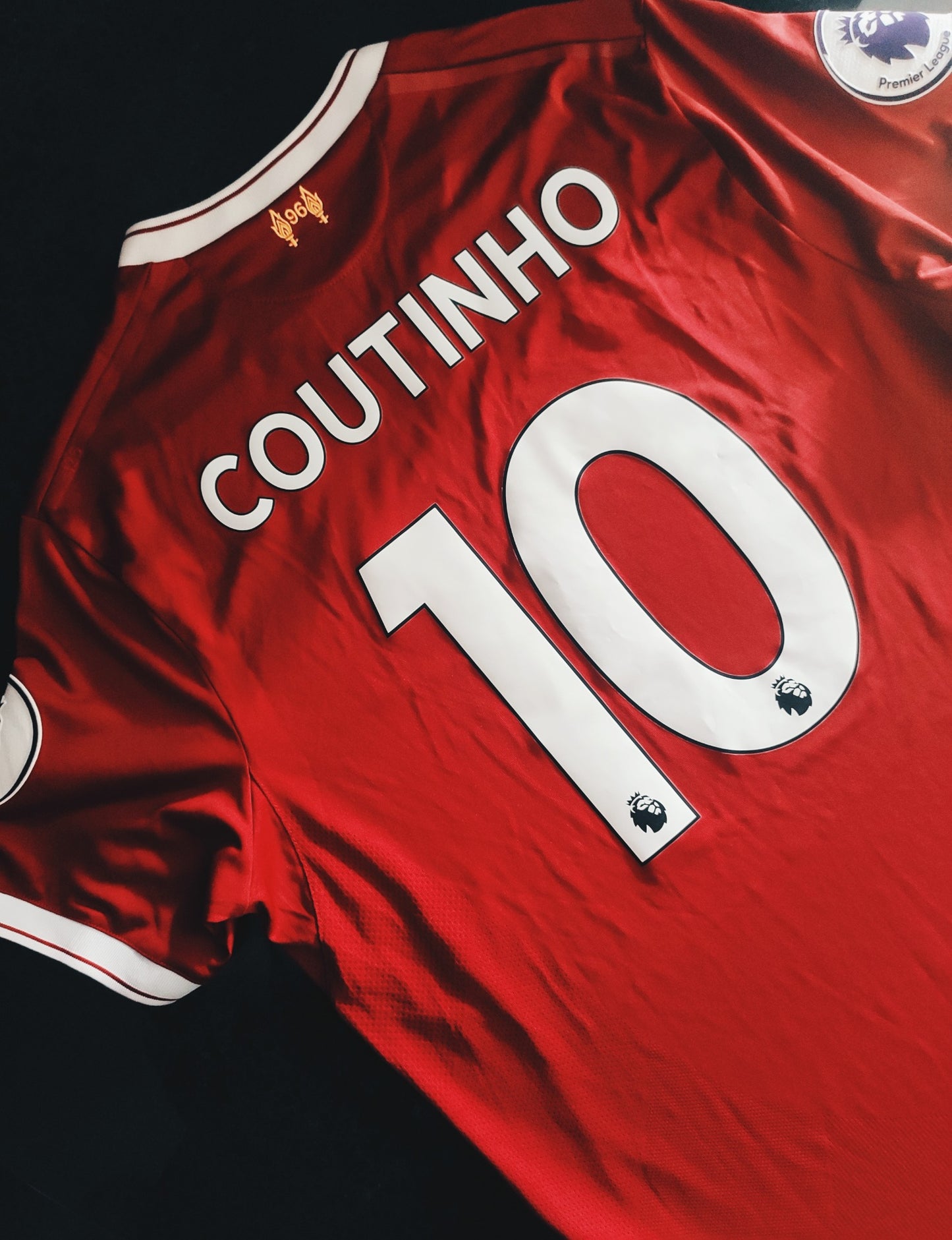 Liverpool 2017/18 Home Coutinho L