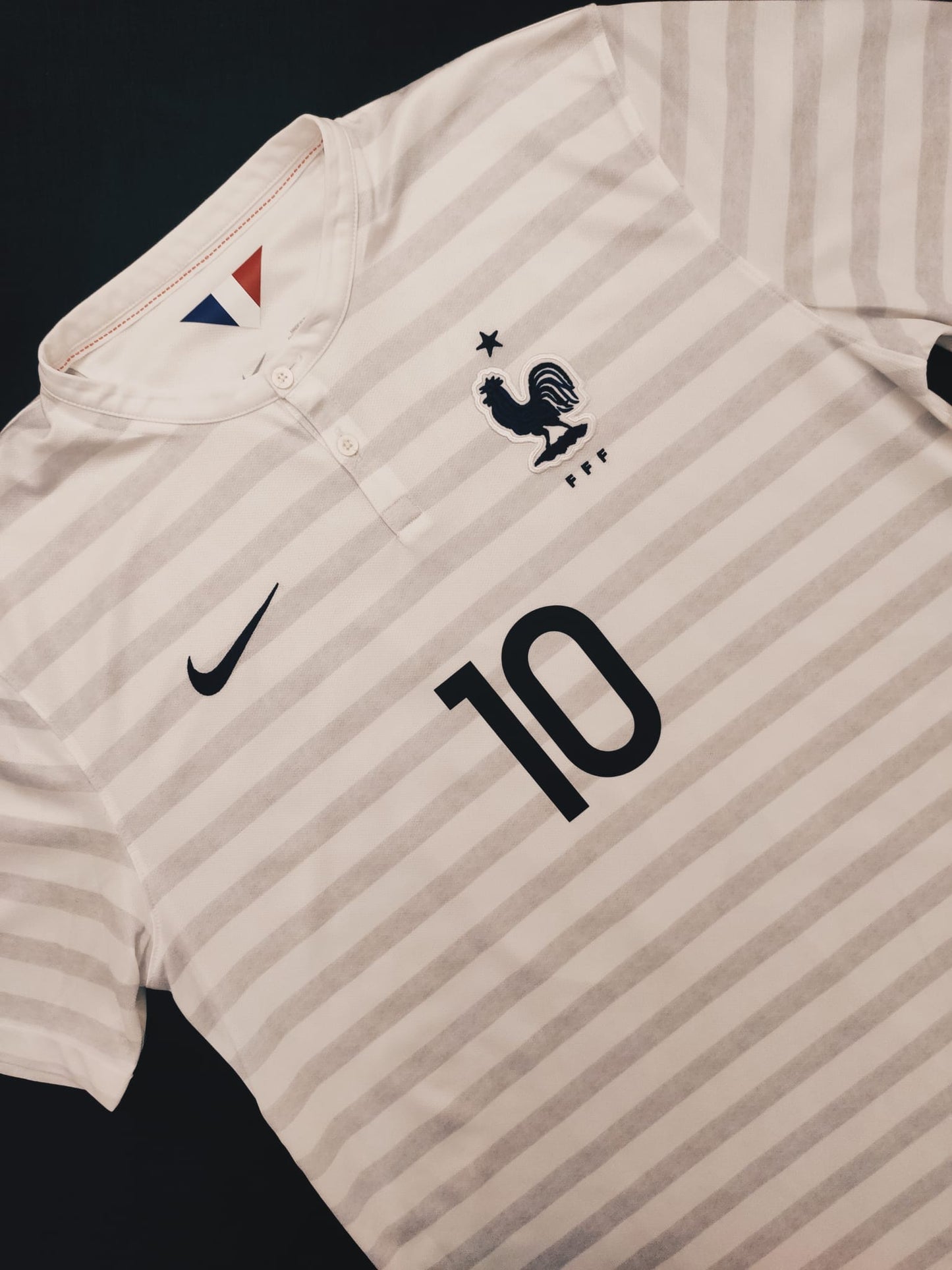 France 2014 Away Benzema L