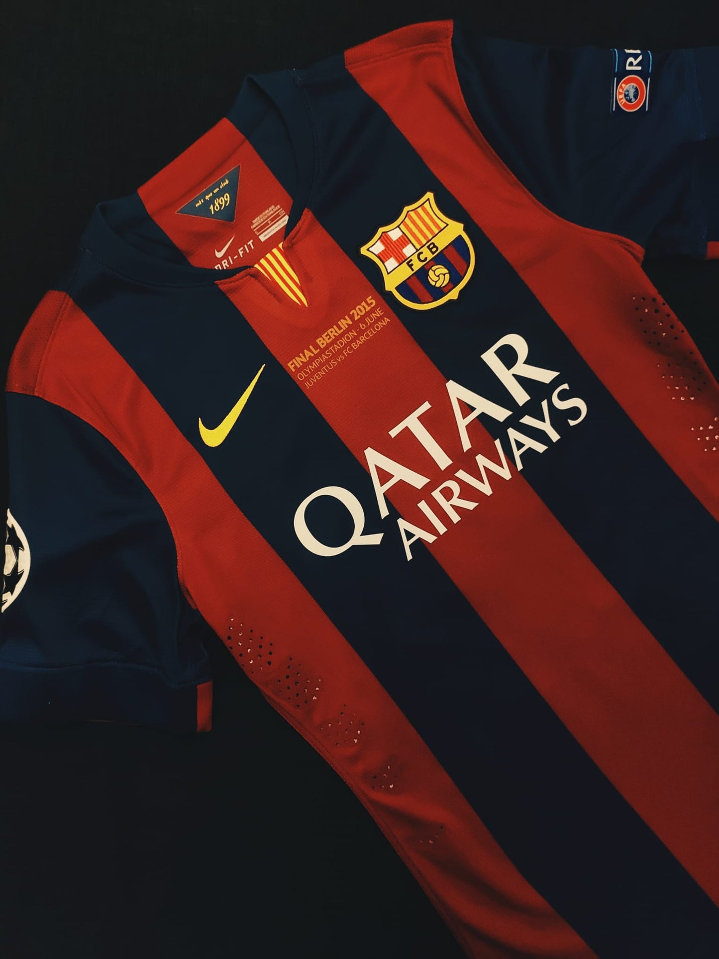 Barcelona 2014/15 Home Player Issue Suarez UCL Final S