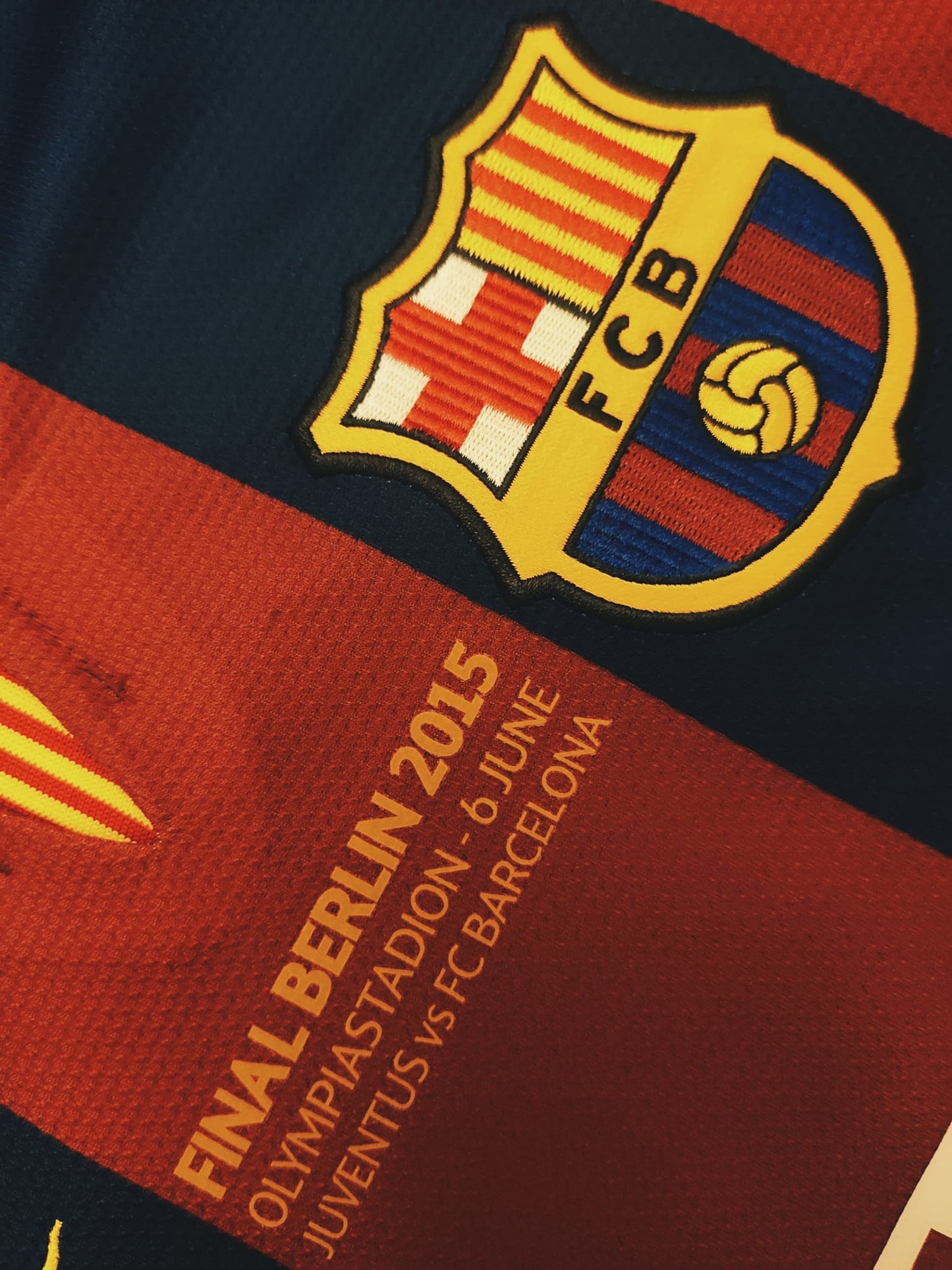 Barcelona 2014/15 Home Player Issue Suarez UCL Final S